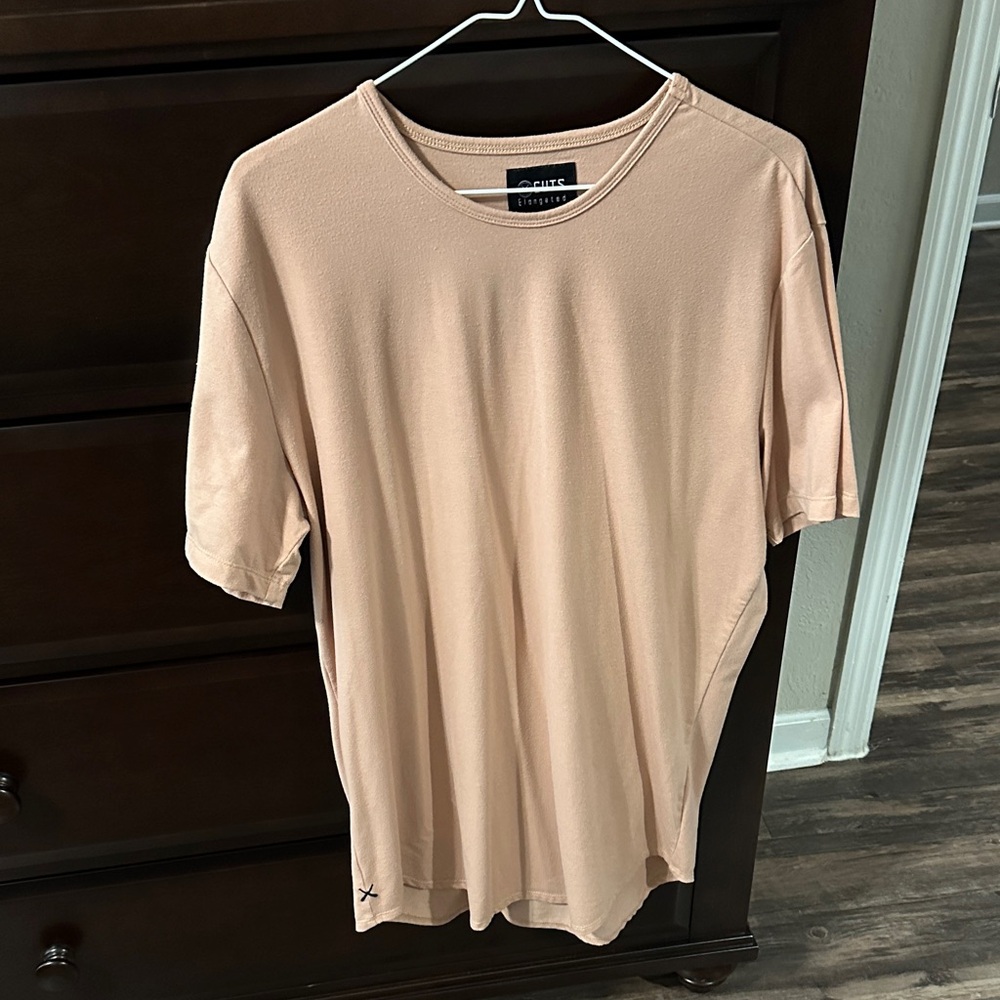 Cuts Clothing elongated Peach Short Sleeve Tee